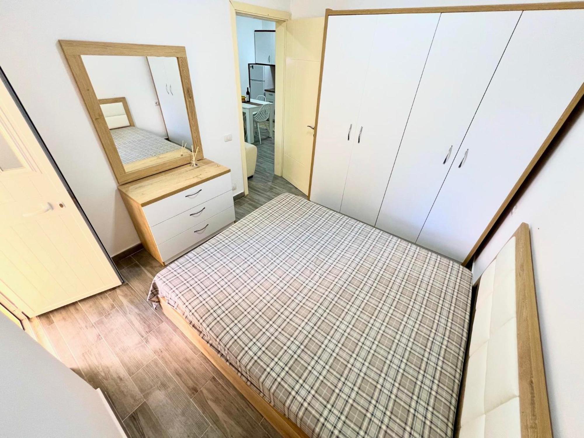 Albi Apartament *